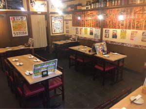 鳥いってつ　店舗